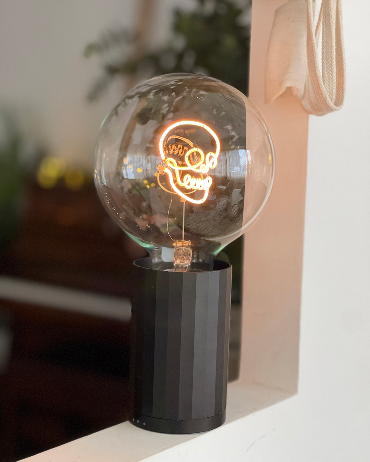 Bulb SKULL Amber with Base Table Lamp PORTABLE