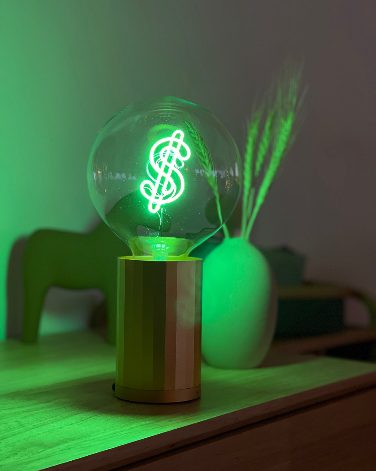 Bulb DOLLAR Green with Base Table Lamp PORTABLE