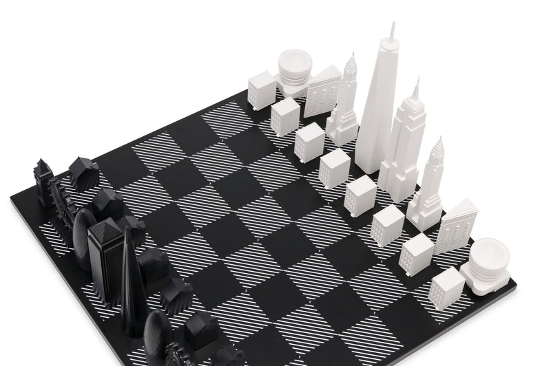 Skyline Chess Chess Set Acrylic London Vs New York Edition with B/W Hatch Board